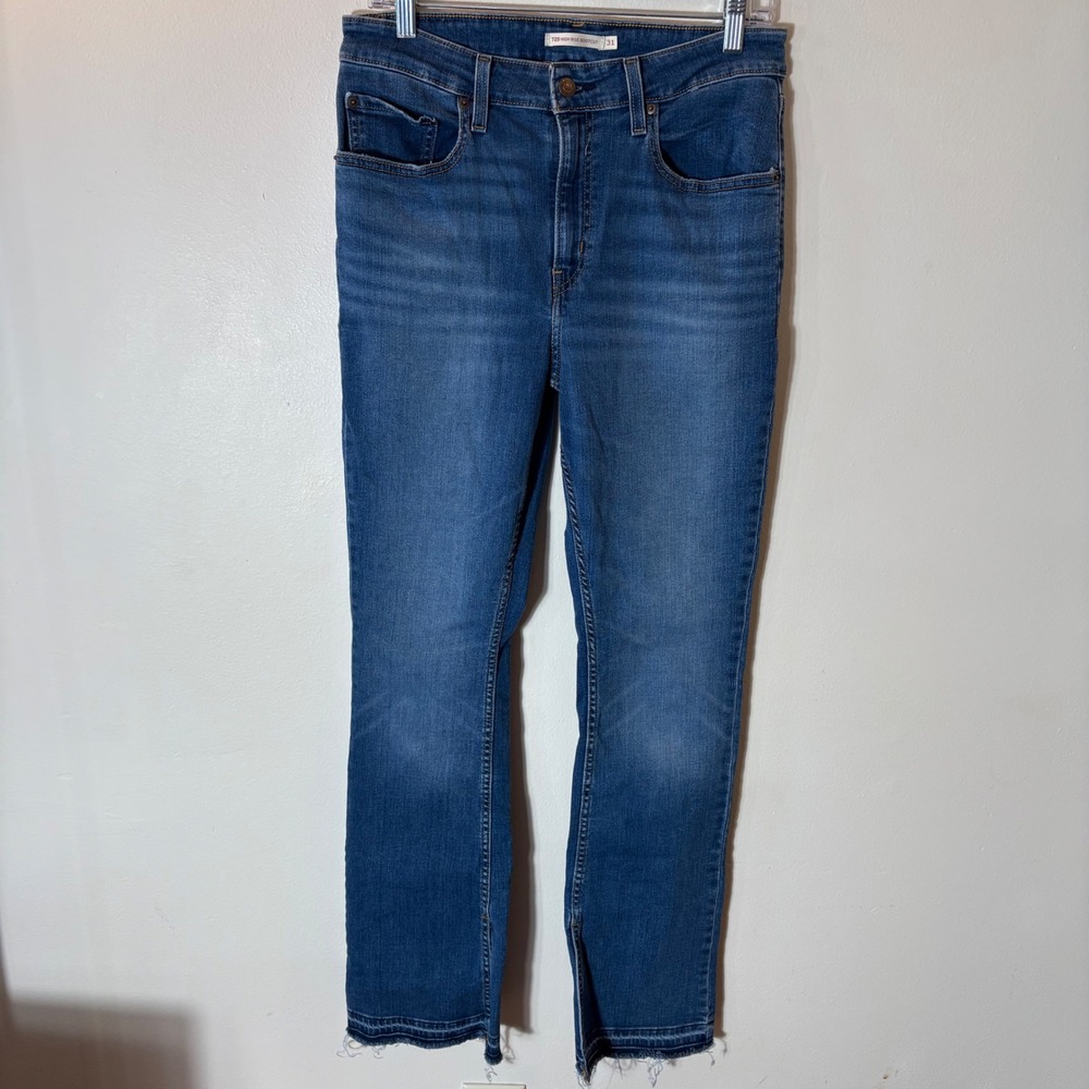Levis 725 High Rise Bootcut Jeans Blue Medium Wash Raw Hem‎ Side Slit 31x32